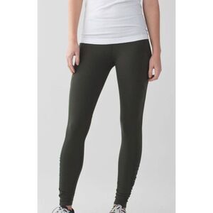 LULULEMON ATHLETICA Speed Tight IV In Gator Green Size 10